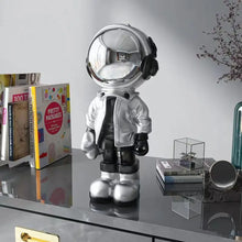 Load image into Gallery viewer, Street Art Astronaut