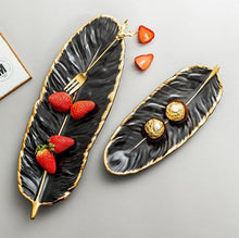 Load image into Gallery viewer, Ceramic Feather Tray