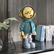 Load image into Gallery viewer, Street Art Astronaut