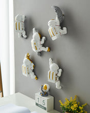 Load image into Gallery viewer, Astronaut Climbers