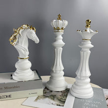 Load image into Gallery viewer, Retro Chess Statue