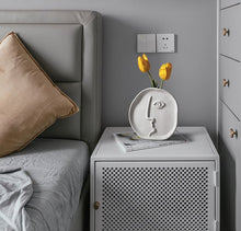 Load image into Gallery viewer, Mayan Face Vase