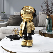 Load image into Gallery viewer, Street Art Astronaut