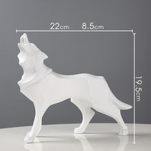 Load image into Gallery viewer, Geometric Wolf Figurines