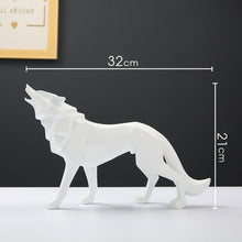 Load image into Gallery viewer, Geometric Wolf Figurines
