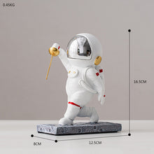 Load image into Gallery viewer, Fencing Astronaut