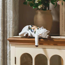 Load image into Gallery viewer, Bloomy Cat
