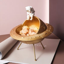 Load image into Gallery viewer, Astronaut UFO Storage
