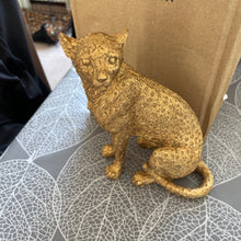 Load image into Gallery viewer, Golden Leopard Figurines
