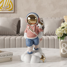 Load image into Gallery viewer, Streetwear Outfit Astronaut Decor
