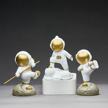 Load image into Gallery viewer, Kung Fu Astronaut Figurines
